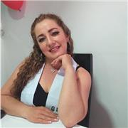 Profesional en derecho y administrador de empresas